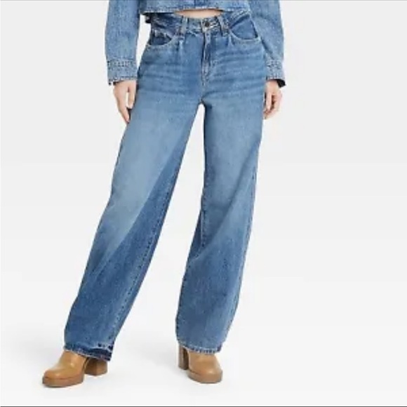 NWOT UNIVERSAL THREAD 90’s Baggy Jeans Size 2 - Picture 1 of 2